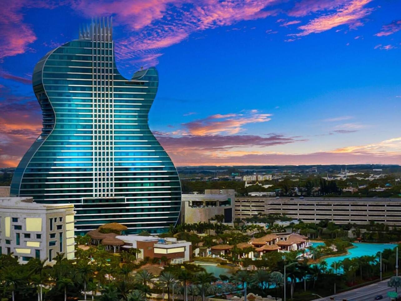 New Stylish 2 Bdrm Mins To Beach & Aventura Mall شاطئ هالانديل المظهر الخارجي الصورة